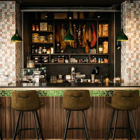 La Bodega